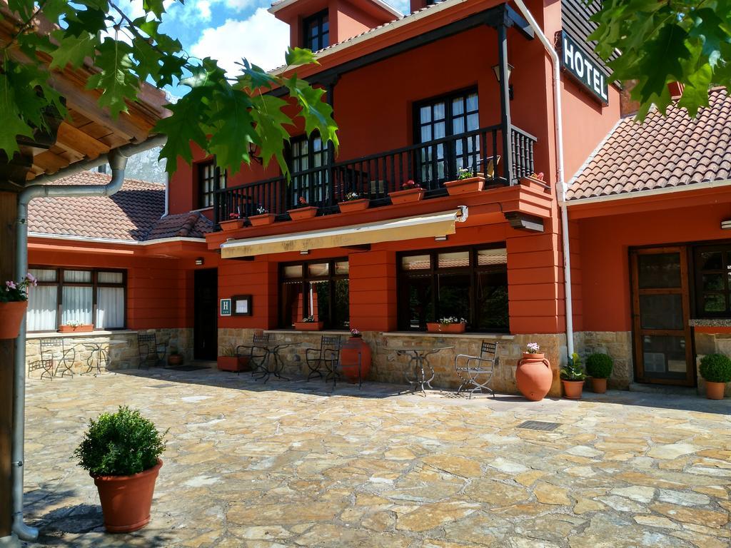 Hotel El Jisu Camaleño Exterior foto